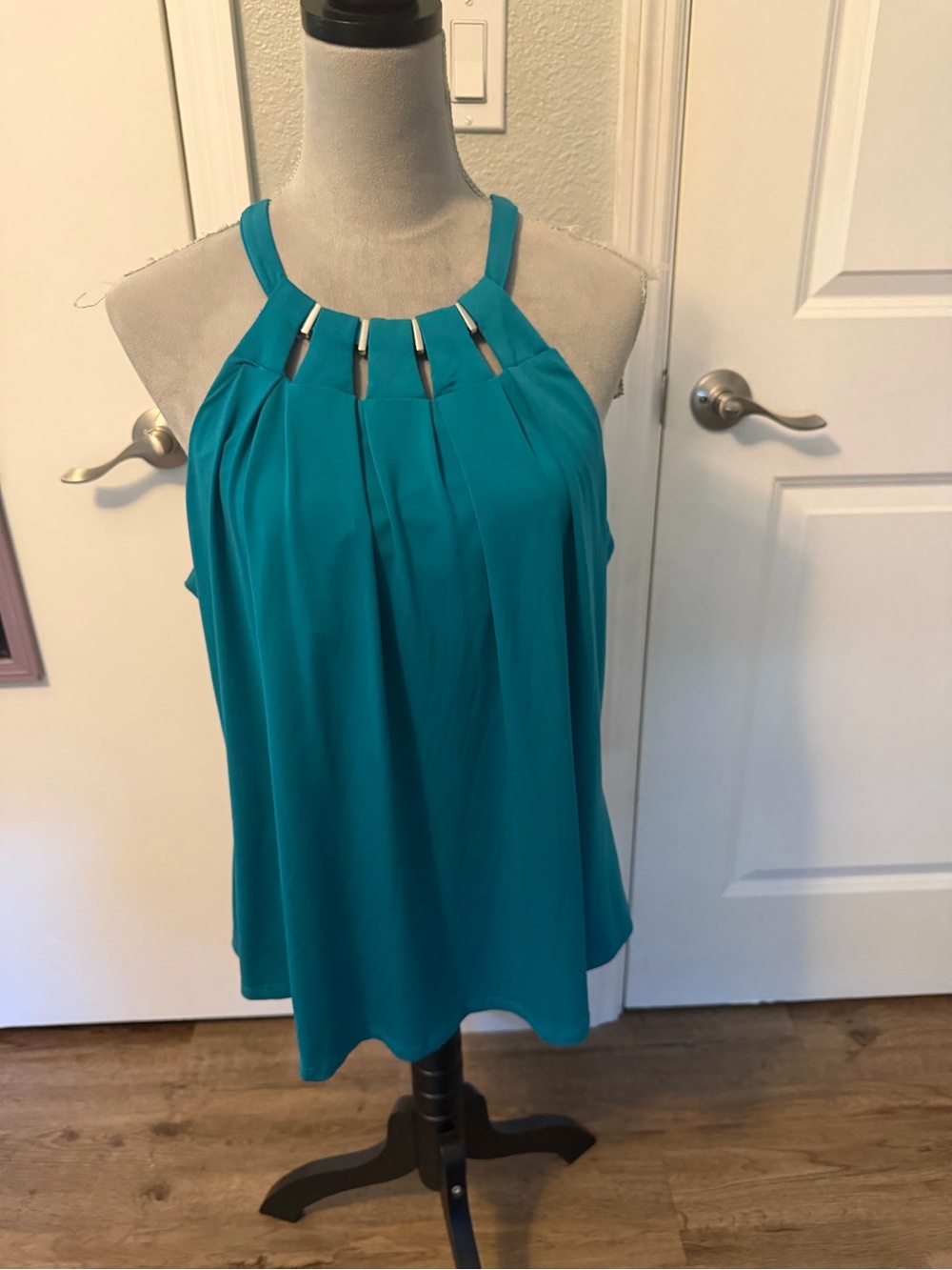 Jennifer Lopez Teal Halter Camisole with Metal Accents, SZ XL